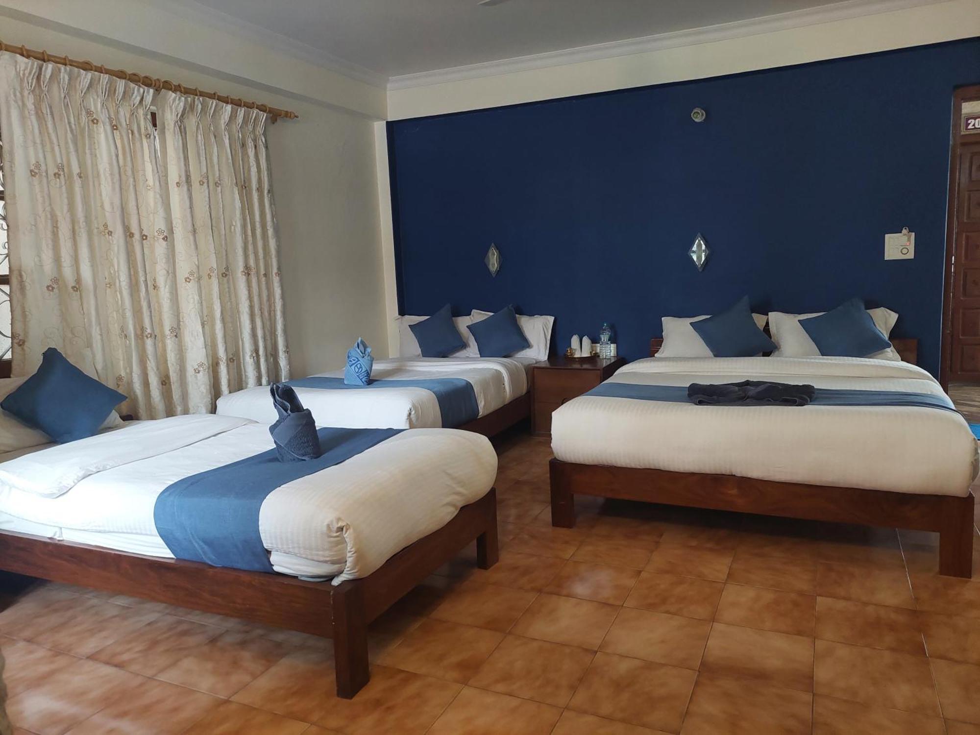 Blue Planet Lodge & Restaurant Pokhara Luaran gambar
